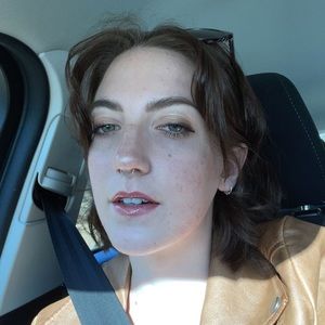 Meet your Posher, Sofia